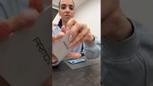 ASMR NEWMARTINA REMOVE HORRIBLE SCREEN PROTECTOR VS TAMAR APPLY NEW SCREEN PROTECTOR