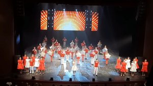 Танцевально-музыкальное попури на День учителя