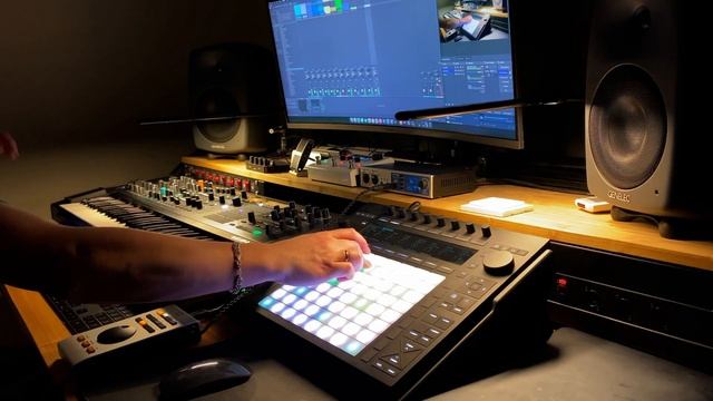 La Rocket - Climbing (Live Recorded) (Arturia PolyBrute, Eventide H90, Ableton Push 3)