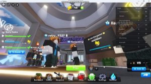 Играем в роблокс