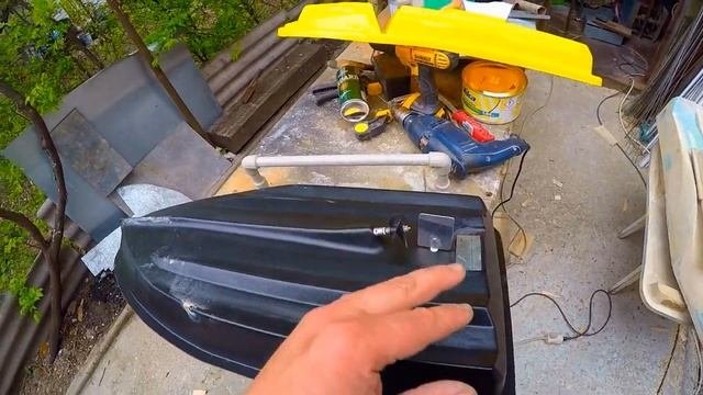 делаем скоростной прикормочный кораблик часть19первая формовка верха
