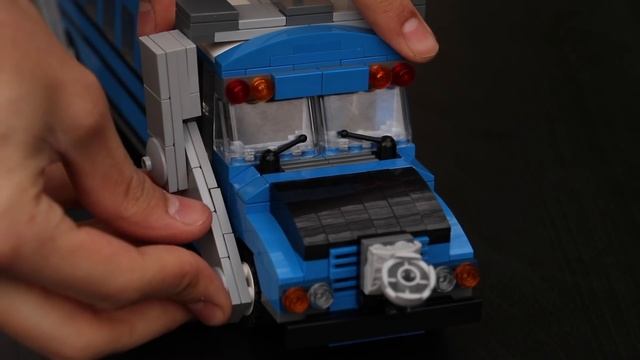 LEGO Battle Bus from Fortnite⎪A LEGO MOC смотреть онлайн