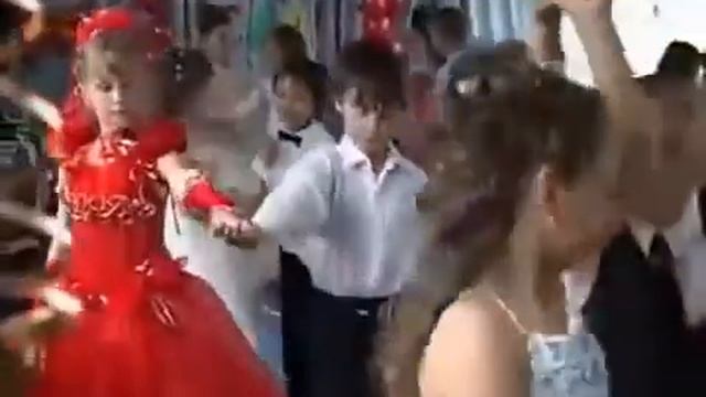 146На выпускном. On graduation.