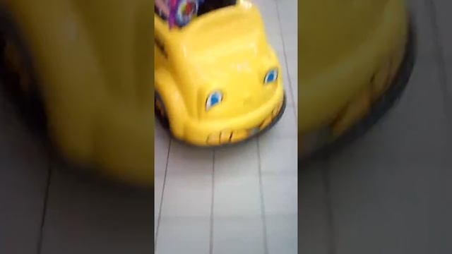 Девочка кукла) спит...(Ашан Екатеринбург) смотреть онлайн