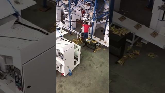 Máquinas para granos - empacadora y enfardadora, línea completa смотреть онлайн