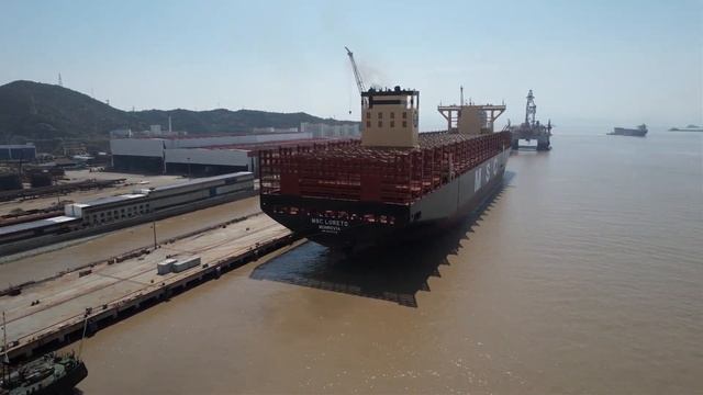 MSC Loreto - new mega container ship 24346 TEU