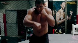 КРУТЫЕ МОМЕНТЫ БОЙЦОВ MMA