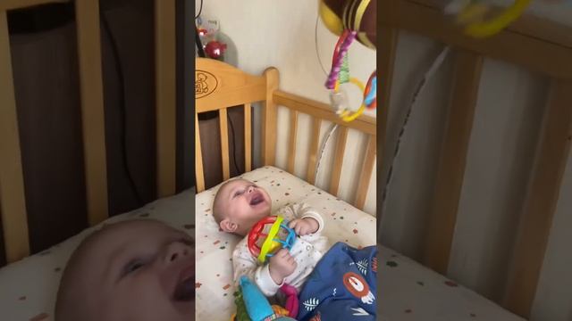 Заразительный смех#влог #малыши #декрет #мама #приколы