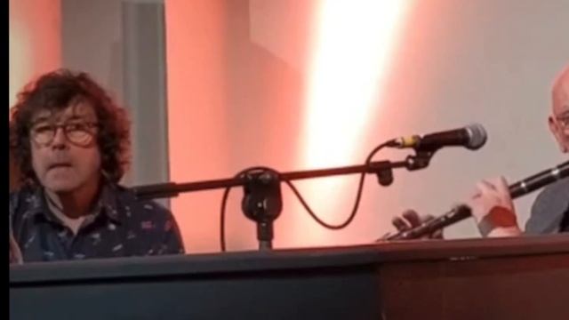 Stephen Rea 💗 Tradfest TempleBar 2020 music and slo-mo coz… смотреть онлайн