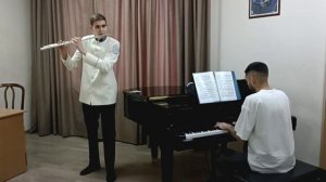 Коняхин Пётр,16лет, 1)Чайковский-Ауэр ария Ленского из оперы "Евгений Онегин", 2)Г.Манчини "Полька"