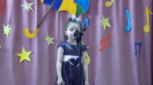 Пыхалова Елена, 5 лет песня "Кнопочка"