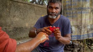 Painkilling Hand massage with lots of pressure & smoke oil by Painkiller Baba - Help him
