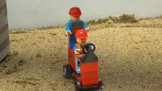 Dam Breach Experiment - Lego Titanic Ship Launch Fails & Dam Collapse Diorama смотреть онлайн