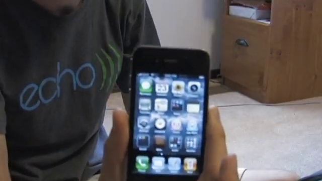iPhone 4 Unboxing and Activation