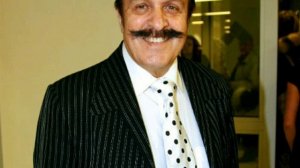 Токарев я мальчишка седой /