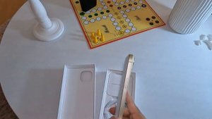iPhone 15 Yellow unboxing