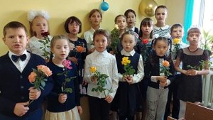 Учителей любимые глаза. Детская песня
