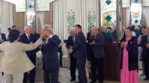 Айдынлар косыгы Каракалпак коркем-онер хам маденият ийелери аткарыуында Уш аулад ушырасыуы концерти