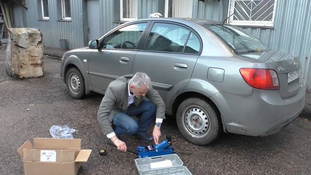 Домкрат подкатной T32010A AE&T 2т в кейсе полупроф