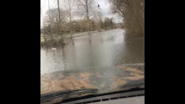 Land Rover 300 TDI tackling crazy floods ! #landrover #300tdi #offroad смотреть онлайн