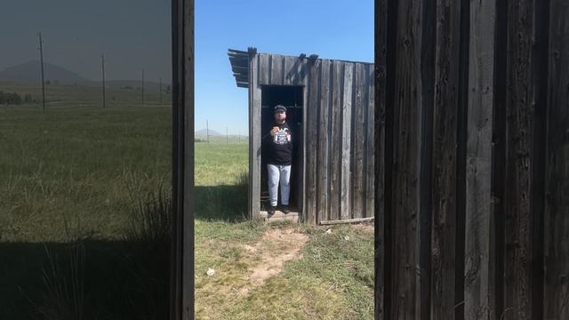 Руслан Гительман. Мой БАТЯ ОТЕЦ умер поминаю его в уличном туалете по пути на похороны
