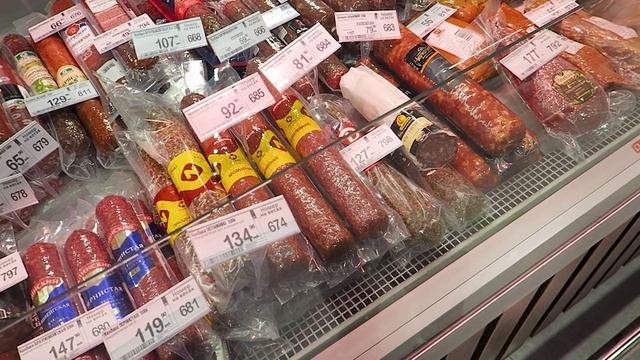 ВЛОГ: Я СЛИШКОМ КРАСИВАЯ / Перекрёсток в Ханты-Мансийске / #Магазины на Севере
