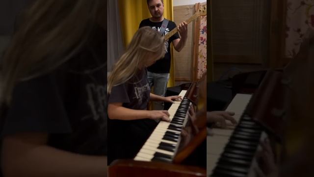 КиШ - Кукла колдуна (Фортепиано и бас кавер) смотреть онлайн