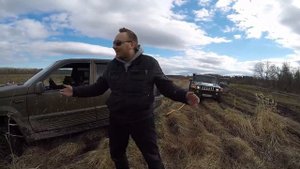 HUMMER H3 vs JEEP