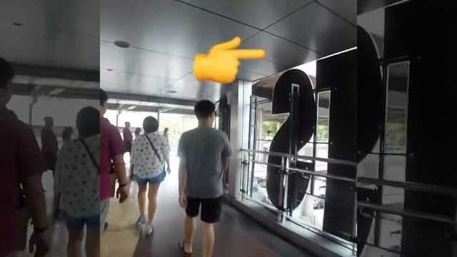 How to get to Siam Paragon from Central World Bangkok by foot