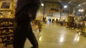 Антикварный рынок Франция.