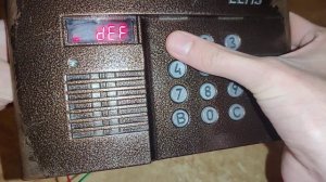 Сброс домофона Eltis ЦП100TD12 до заводских настроек