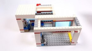 LEGO 60204 City Town City Hospital Speed Build Review
