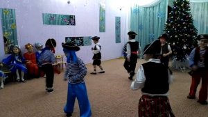 Ратибор Ялатов - Пиратский танец на "Ёлке" в детском саду - 26. 12. 2017