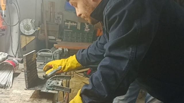 Обучение сварке ММА фрагменты 3го урока.#обучениесварке #онланобучениесварке #welding #georgia