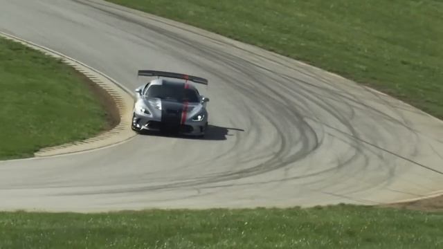 2016 Dodge Viper ACR: First Drive Review смотреть онлайн
