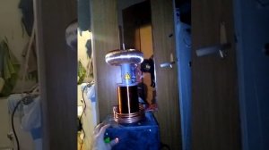 Трансформатор Тесла ( качер Бровина ) на IRFP460, питание 220В.