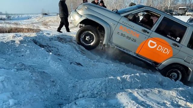 КТО СИЛА? TOUAREG 5.0 vs G350 Mercedes | Mercedes E500 vs Quattro Audi 100 vs Subaru смотреть онлайн