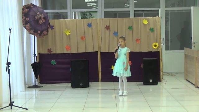 Весёлая песенка(выглянуло солнышко из за серых туч).