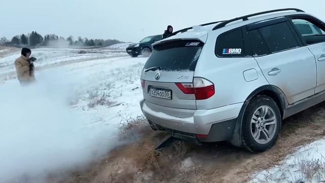 КРУЗАК показал BMW свой 4WD ! смотреть онлайн