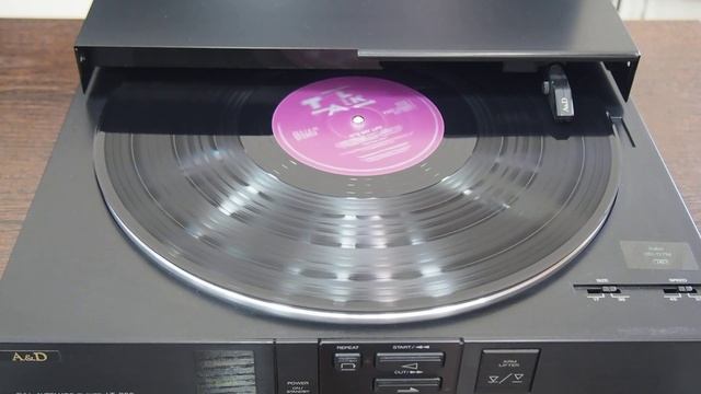 A&D LT-830 (Akai&Diatone) проигрыватель высокого качества звучания, тангенциальный тонарм.  Япония.