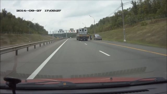 Автоподстава с пешеходом М4 (платный участок дороги в Москву)
