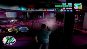 Псих играет в GTA: Vice City