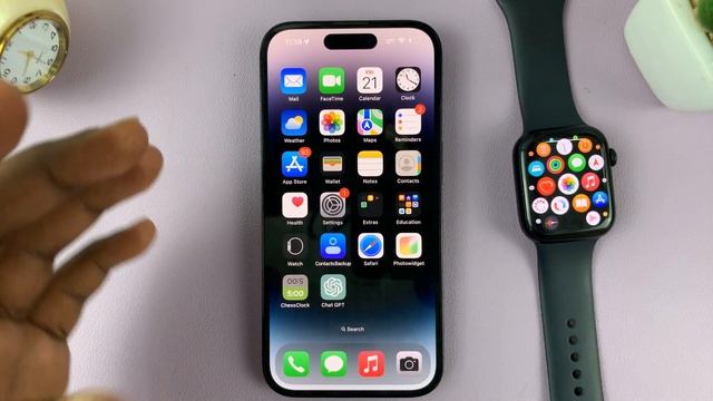 How To Remove Photos From Apple Watch 8 / Ultra / 7 / 6 / 5 смотреть онлайн