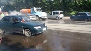 горит машина.mp4