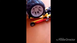 Домкрат из лего.