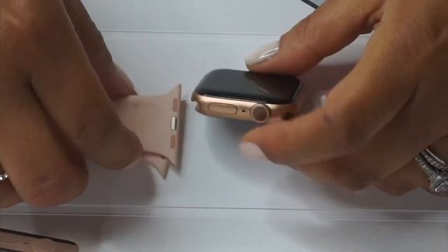 APPLE WATCH SERIES 5 UNBOXING | FIRST IMPRESSIONS