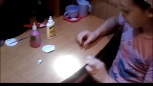как сделать бутылочку для куклы двумя способами часть 1