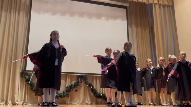 Спектакль от школьной театральной студии
