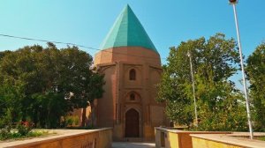 Gonbad Sabz Garden. Qom, Iran