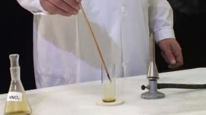 Взаимодействие безводной азотной кислоты с углем